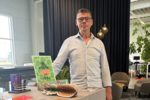 Lars Nikolajsen i showroom