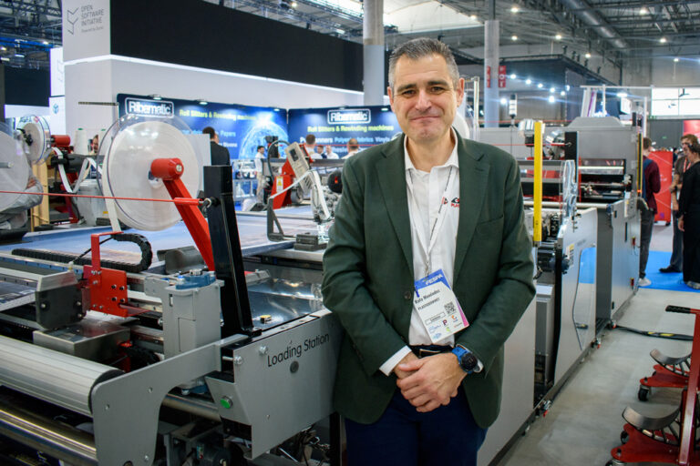 Plastgrommet-Fespa4